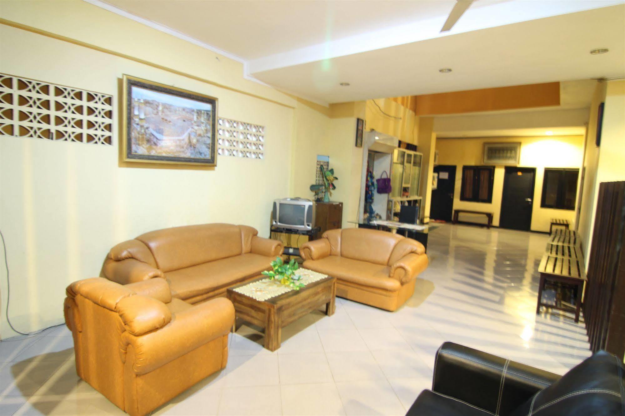 Ct1 Bali Bed & Breakfast Kuta Lombok Eksteriør billede