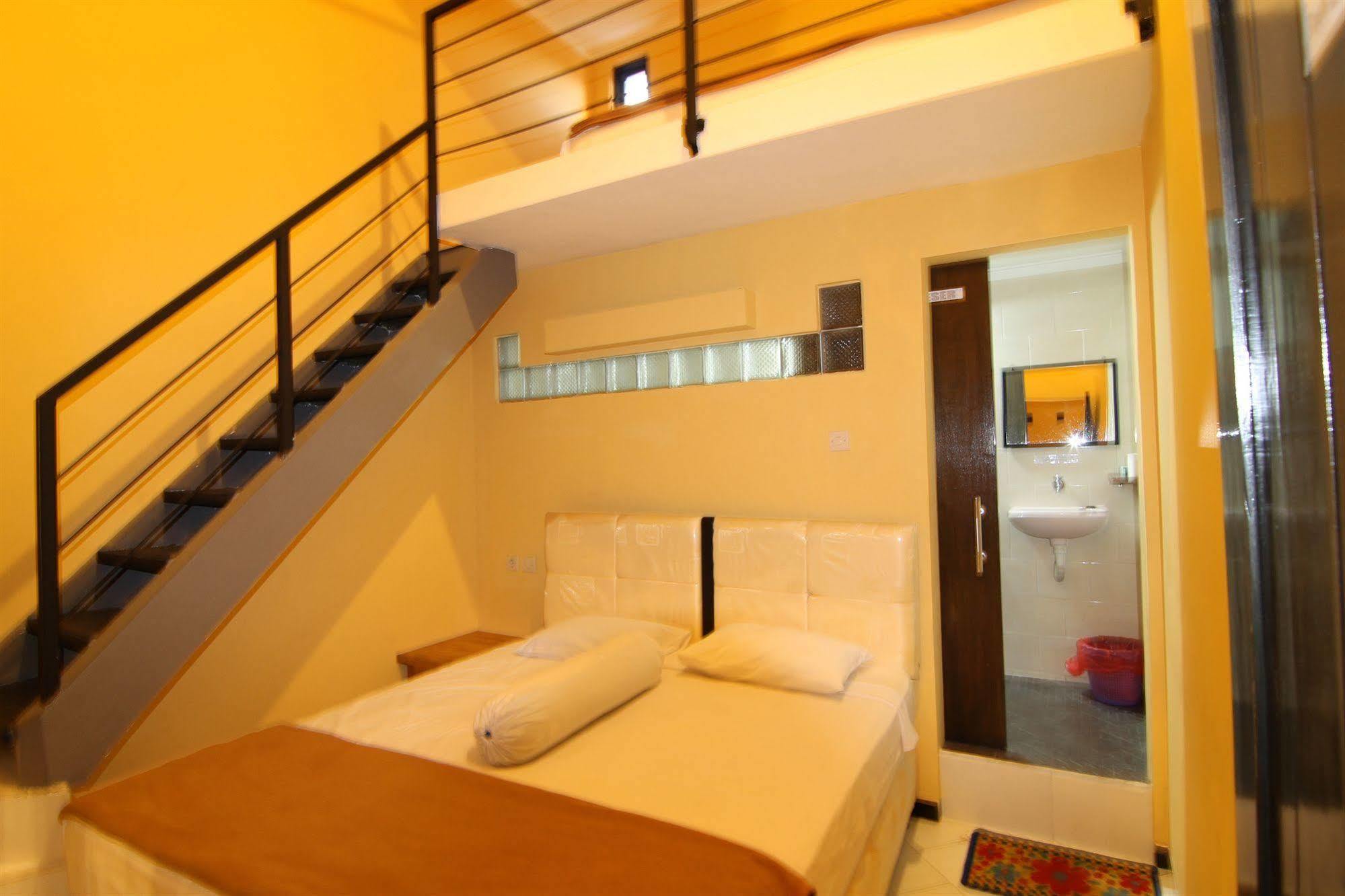 Ct1 Bali Bed & Breakfast Kuta Lombok Eksteriør billede