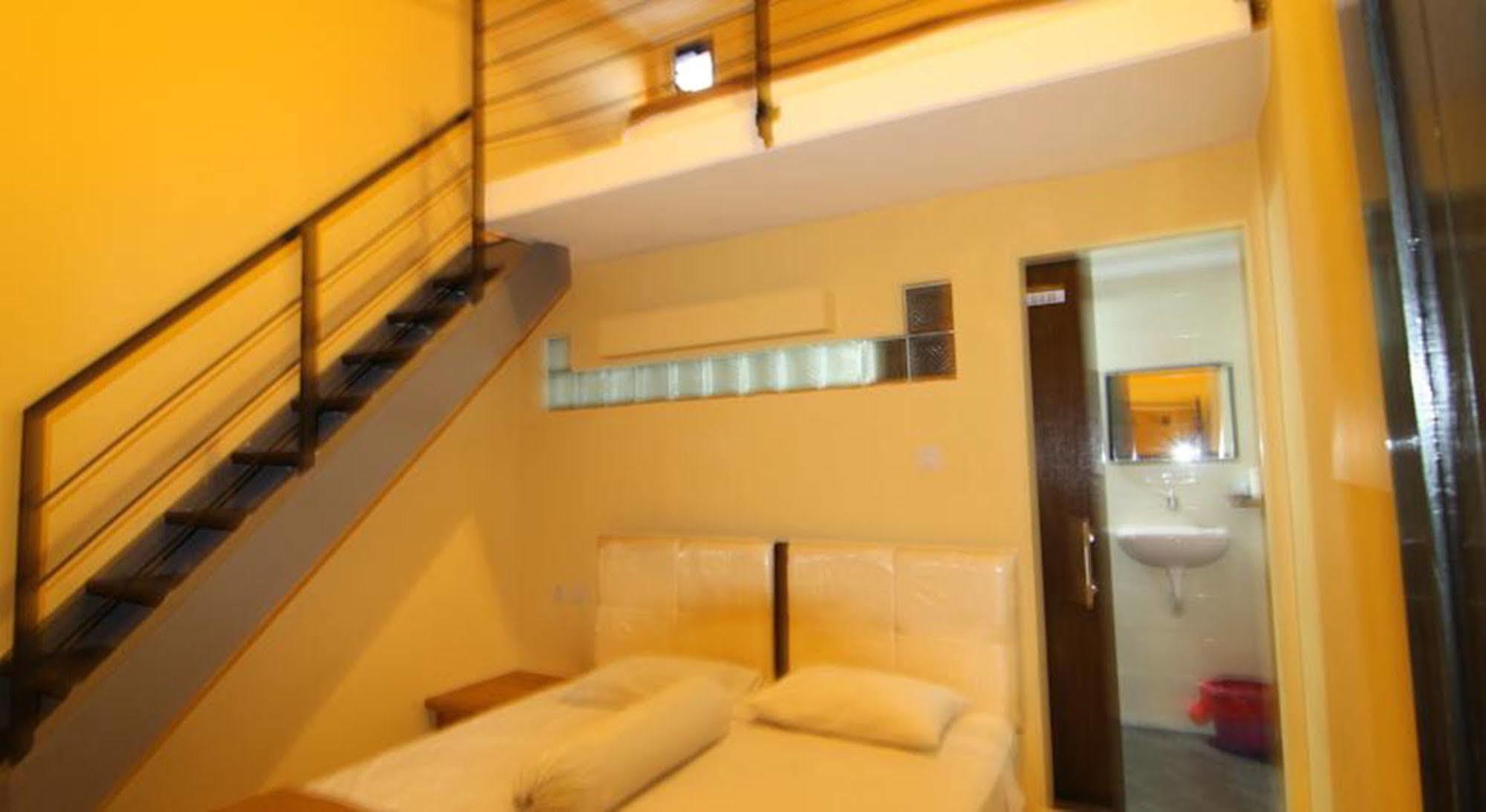 Ct1 Bali Bed & Breakfast Kuta Lombok Eksteriør billede