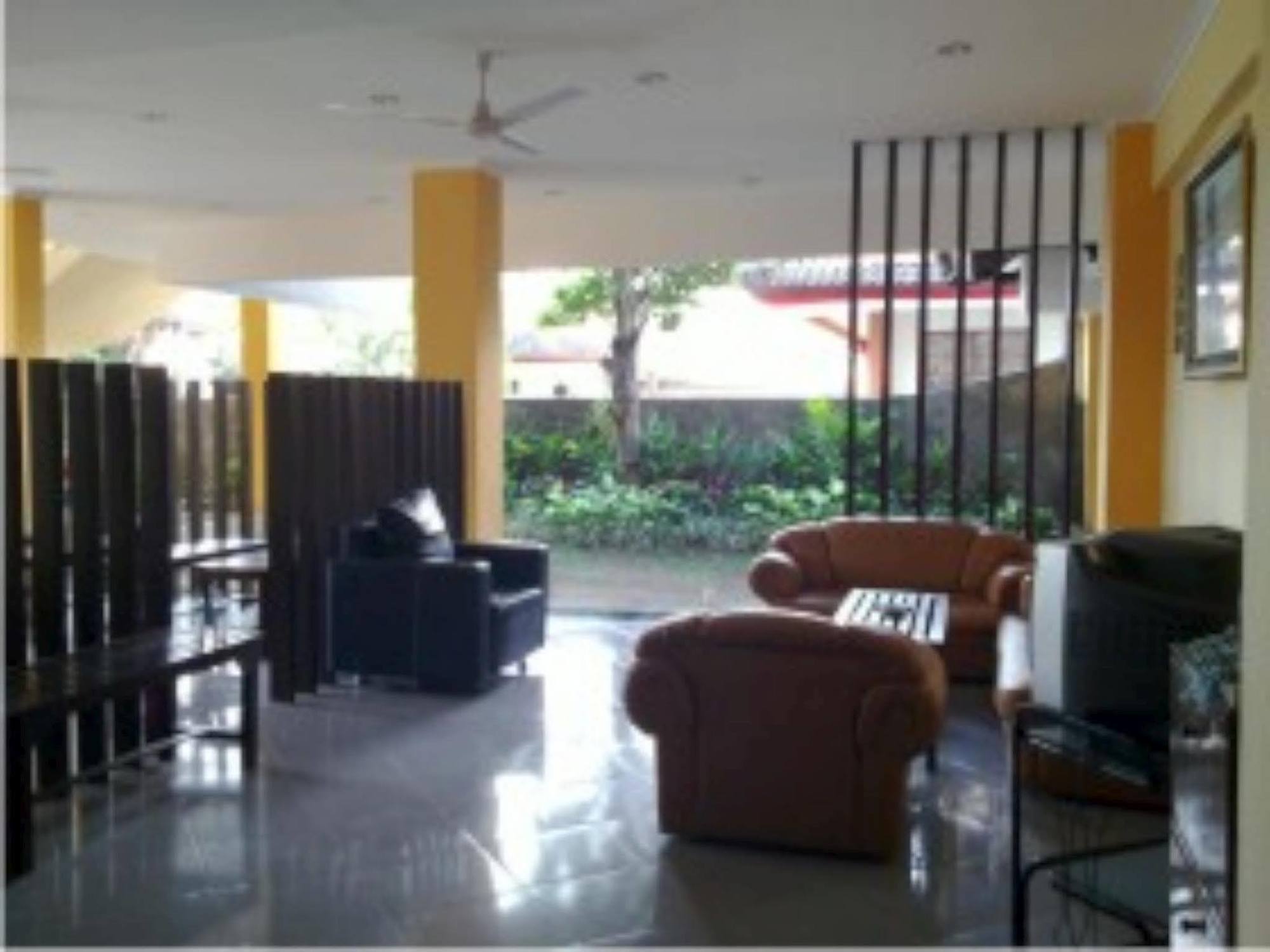 Ct1 Bali Bed & Breakfast Kuta Lombok Eksteriør billede